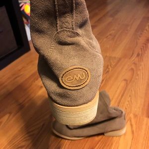 EMU size 9 women’s boots